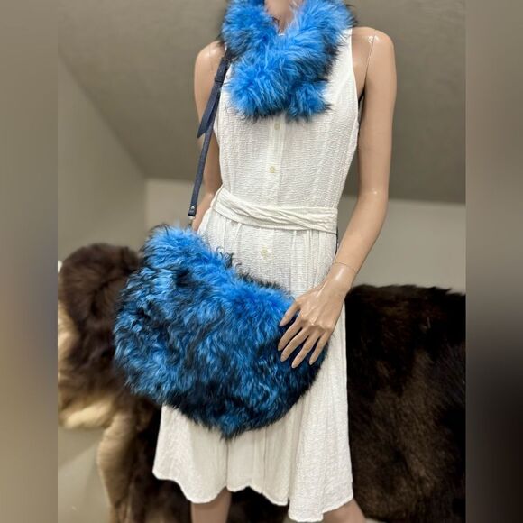 Stunning Real Curly Shearling Hobo Bag, Handmade Lamb Fur Crossbody, Slouchy Bag - Picture 3 of 15